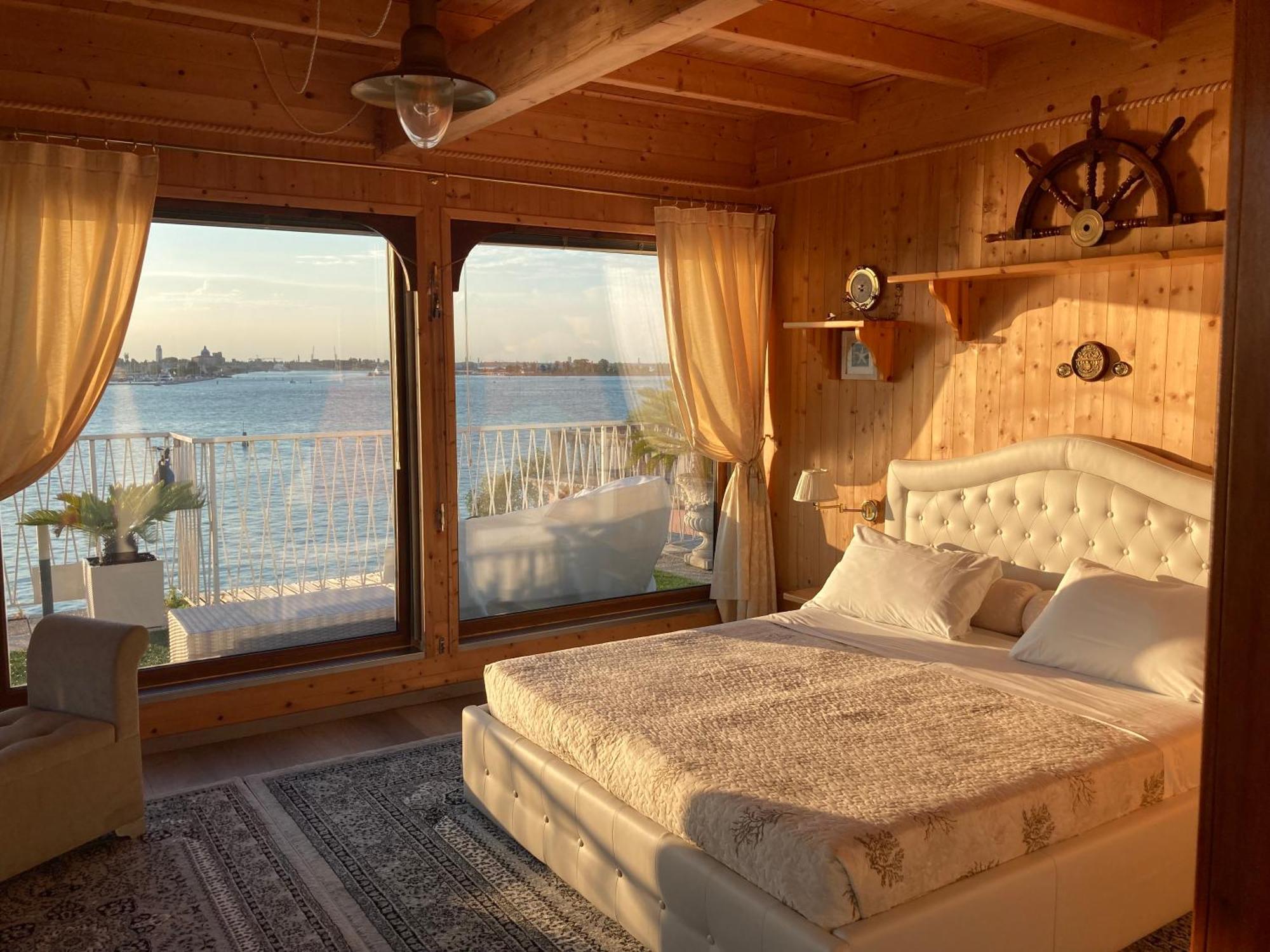 Oasis Golden Lagoon Chalet Lido di Venezia Bagian luar foto